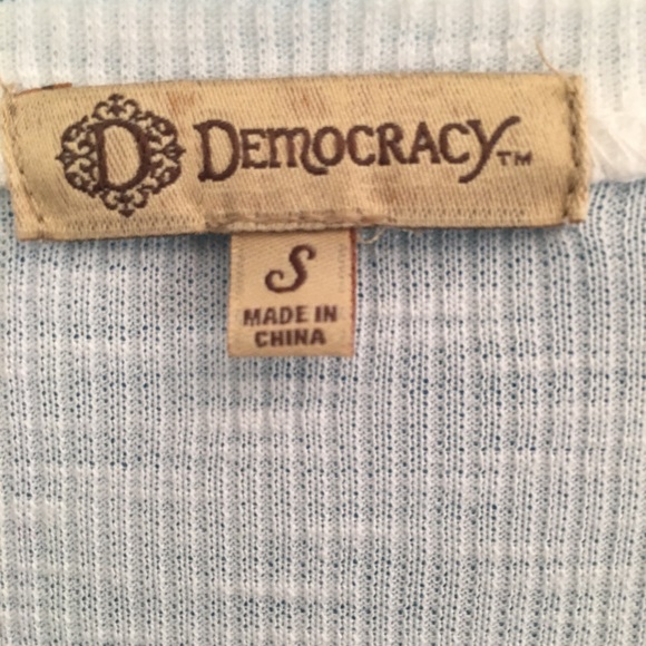Democracy Top Asymmetrical hem size Sm cream *NOTE - Picture 4 of 8